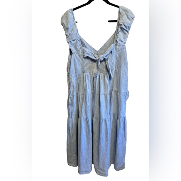 Old Navy Women's Denim Chambray Tiered Maxi Dress. Size XL - Picture 3 of 8